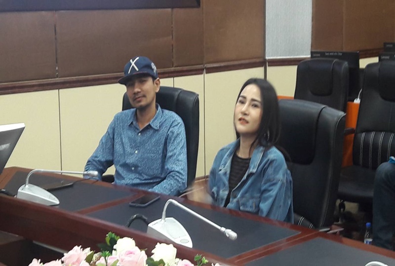 นัท โอนไว นัท โอนไว