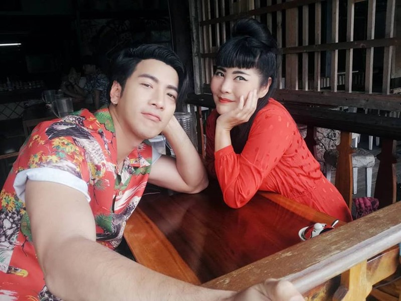 อีเจี๊ยบ เลียบด่วน อีเจี๊ยบ เลียบด่วน