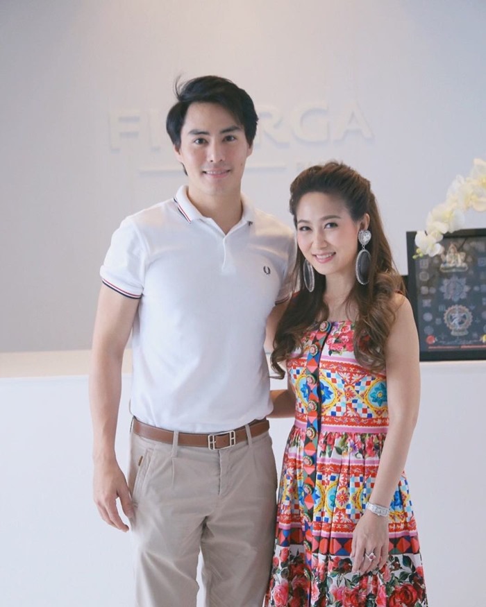 จอดรถใส่เบรกมือ จอดรถใส่เบรกมือ