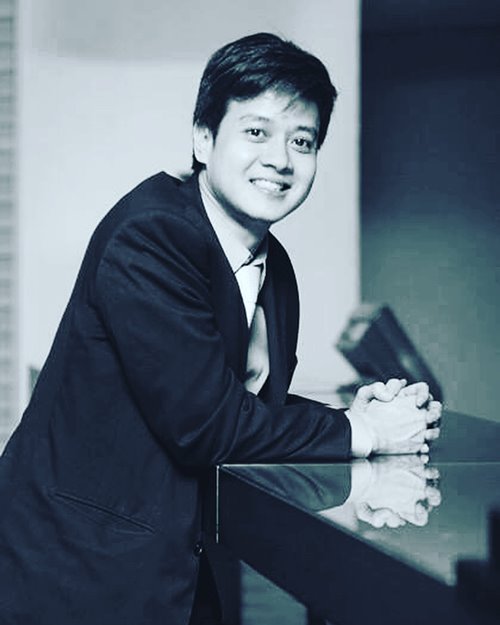 นุ่ย ธีร์ภัทร สูตะบุตร นุ่ย ธีร์ภัทร สูตะบุตร