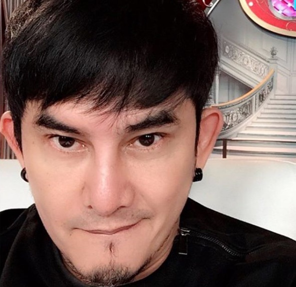 น้องโอ ขายไข่เจียว น้องโอ ขายไข่เจียว