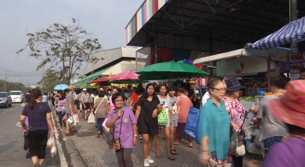 ป้าทุบรถ ป้าทุบรถ