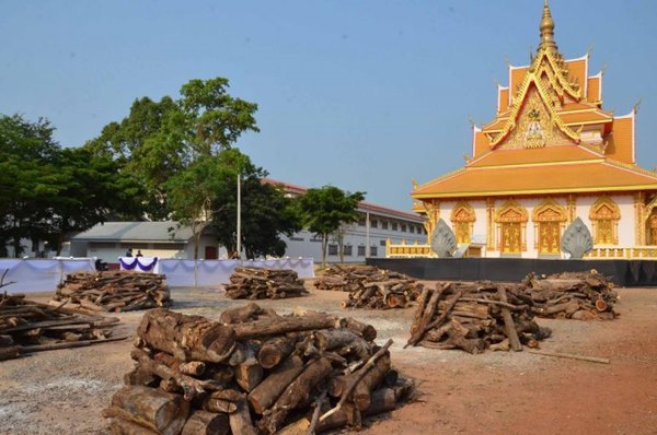 รถทัวร์เบรกแตก รถทัวร์เบรกแตก