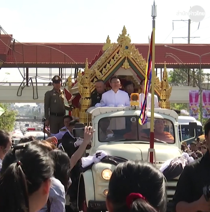 หลวงพ่อคูณ หลวงพ่อคูณ