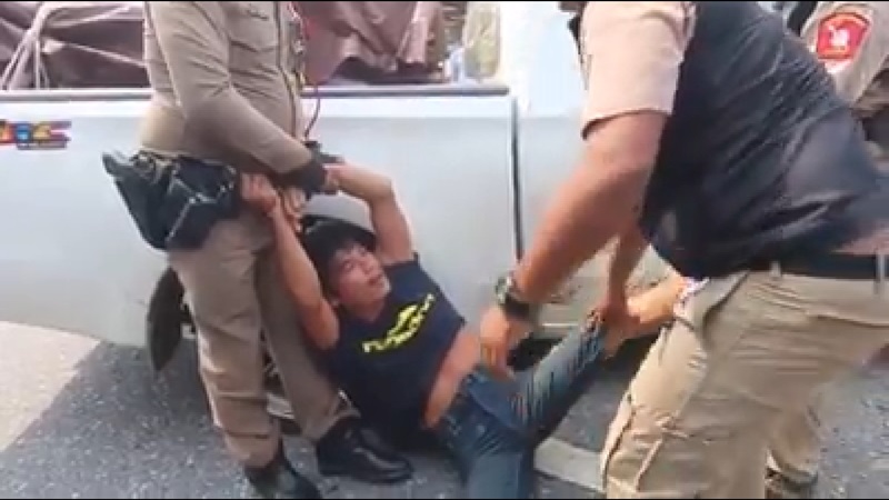 กระบะแหกด่าน กระบะแหกด่าน