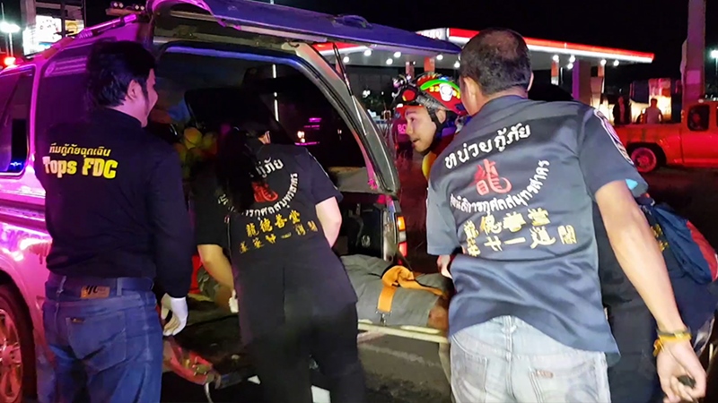 แก๊งแว้นชนสนั่น15คันรวด แก๊งแว้นชนสนั่น15คันรวด