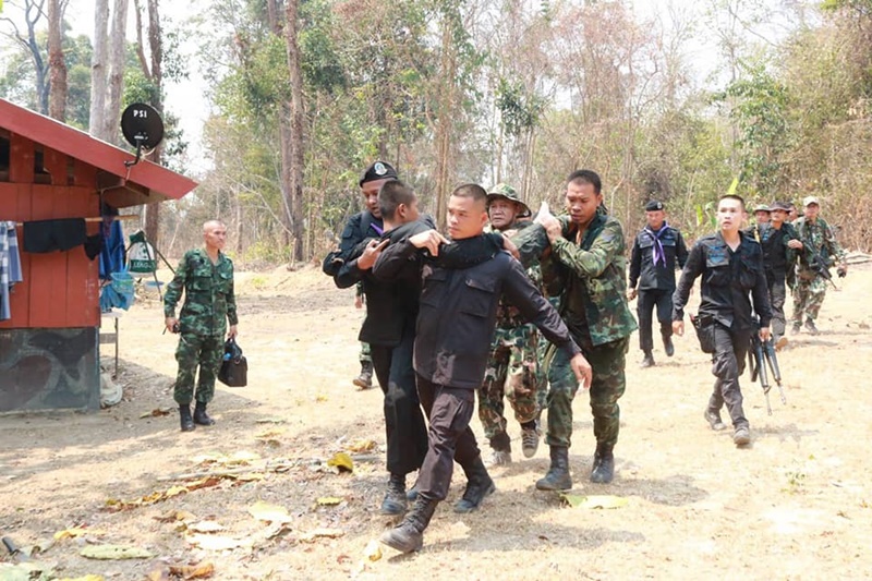 ทหารเหยียบกับระเบิดขาขาด ทหารเหยียบกับระเบิดขาขาด