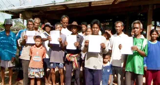 ชาวสุรินทร์ ร้องไม่มีไฟฟ้าใช้นาน 18 ปี ชาวสุรินทร์ ร้องไม่มีไฟฟ้าใช้นาน 18 ปี