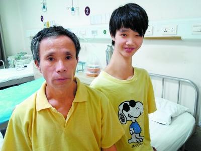 เด็กชายจีนเกิดมาพร้อมภาวะแปลก คอยาวกว่าคนทั่วไป เด็กชายจีนเกิดมาพร้อมภาวะแปลก คอยาวกว่าคนทั่วไป