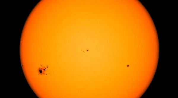 ปรากฏการณ์โซลาร์แฟลร์ ปรากฏการณ์โซลาร์แฟลร์