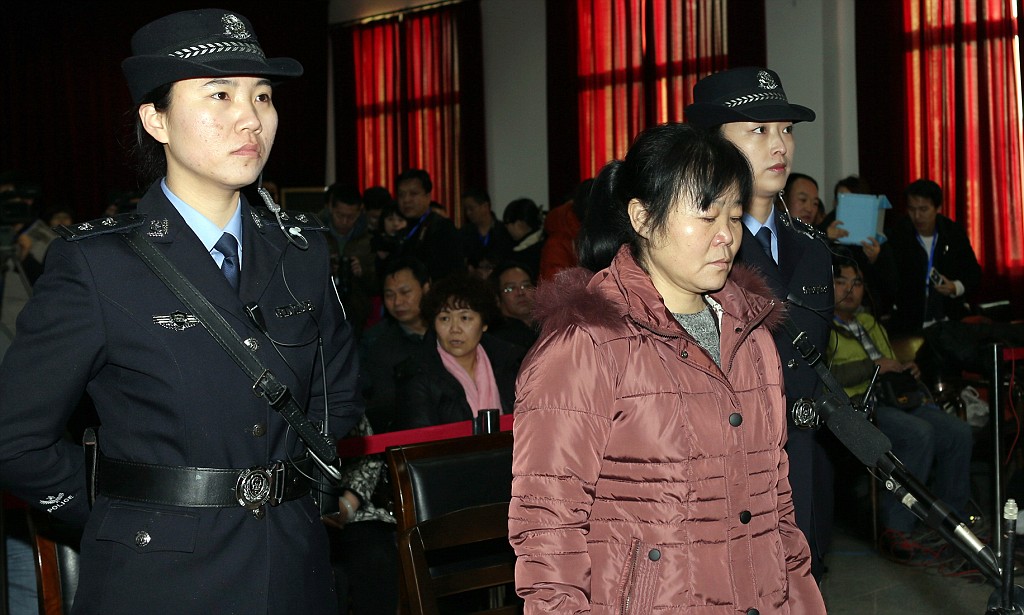 แพทย์หญิงจีนสารภาพขายเด็กแรกเกิดให้ขบวนการค้ามนุษย์ แพทย์หญิงจีนสารภาพขายเด็กแรกเกิดให้ขบวนการค้ามนุษย์