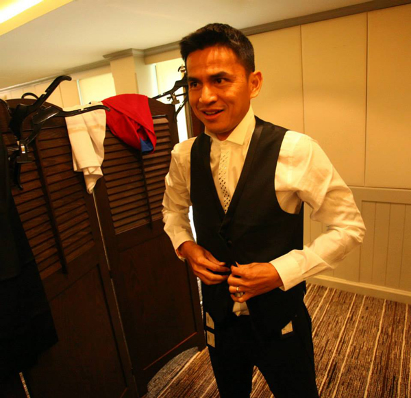 นักเตะทีมชาติไทย ฟิตติ้งใส่สูท นักเตะทีมชาติไทย ฟิตติ้งใส่สูท