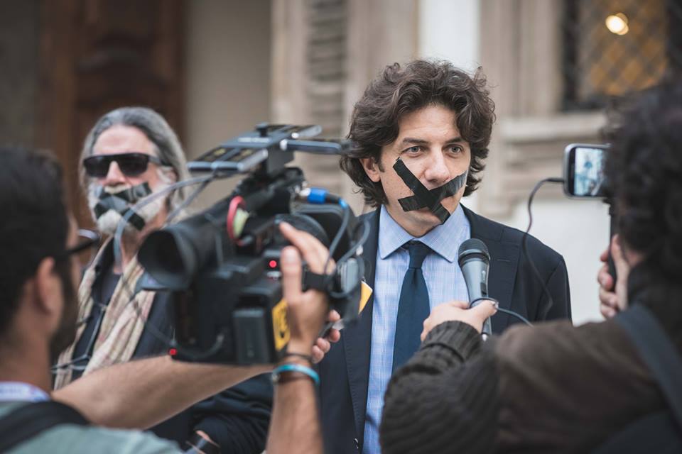 ชุมนุมต้านบิ๊กตู่ที่อิตาลี ชุมนุมต้านบิ๊กตู่ที่อิตาลี