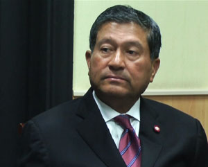 เฉลิม อยู่บำรุง เฉลิม อยู่บำรุง