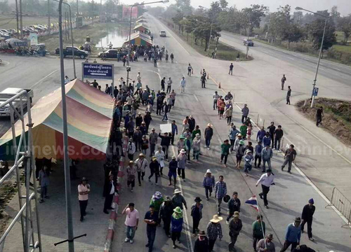 ม็อบชาวนา ม็อบชาวนา