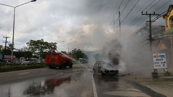 รถเก๋งติดแก๊สแอลพีจีระเบิด รถเก๋งติดแก๊สแอลพีจีระเบิด