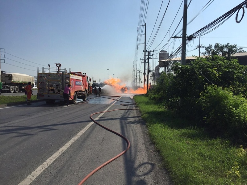 ไฟไหม้รถบรรทุกน้ำมัน ไฟไหม้รถบรรทุกน้ำมัน