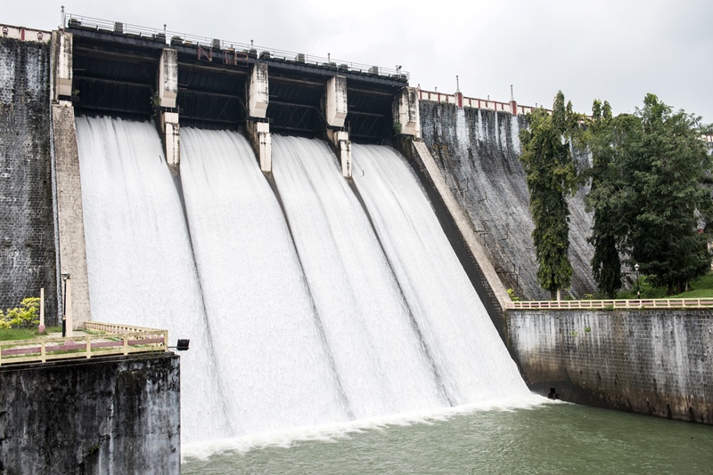 ตกเขื่อนเสียชีวิต ตกเขื่อนเสียชีวิต