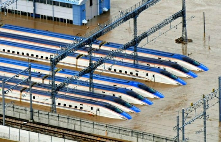 รถไฟชินคันเซ็นจมครึ่งคันจากพายุฮากิบิส รถไฟชินคันเซ็นจมครึ่งคันจากพายุฮากิบิส