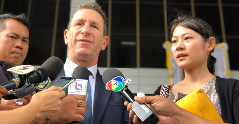 ฟ้อง บริษัท ฟิลลิป มอร์ริส ฟ้อง บริษัท ฟิลลิป มอร์ริส