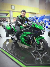 รถยนต์ชนบิ๊กไบค์ รถยนต์ชนบิ๊กไบค์