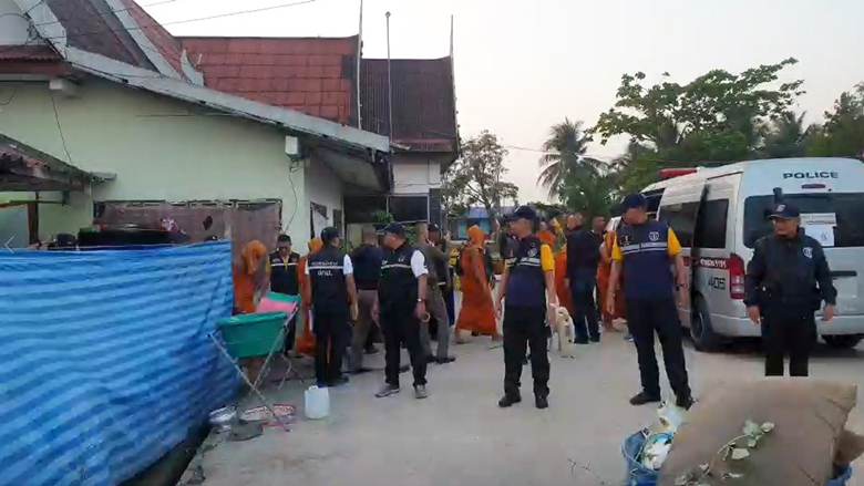 เจ้าอาวาสจัดเซ็กส์หมู่ เจ้าอาวาสจัดเซ็กส์หมู่