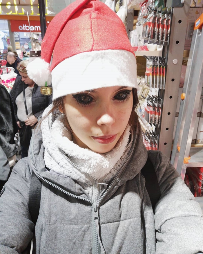 สักตาขาวจนตาบอด สักตาขาวจนตาบอด