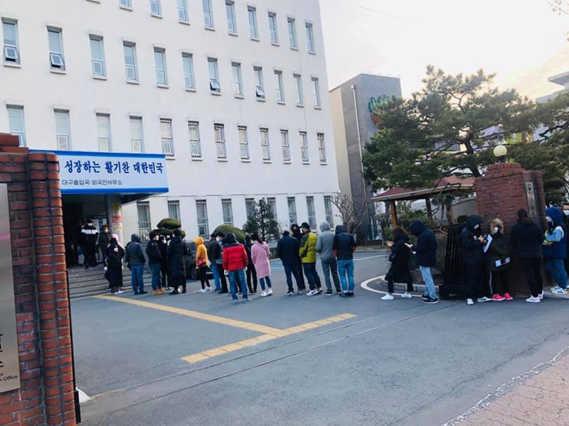 ผีน้อยต่อคิวขอกลับไทย ผีน้อยต่อคิวขอกลับไทย