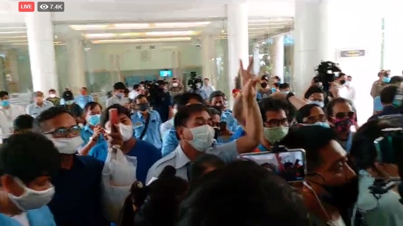 เราไม่ทิ้งกัน เราไม่ทิ้งกัน