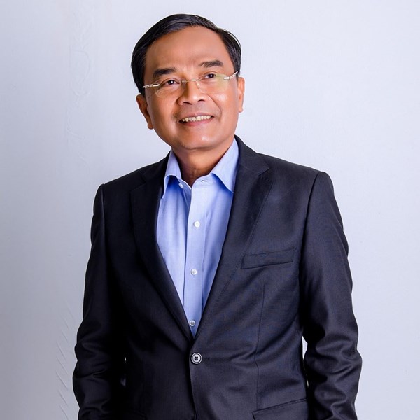นิพิฏฐ์ อินทรสมบัติ นิพิฏฐ์ อินทรสมบัติ