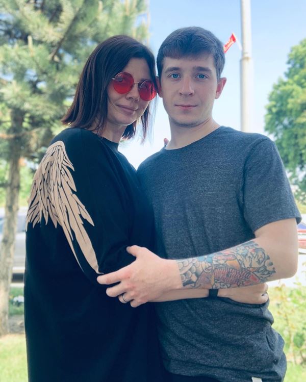 แต่งงานกับลูกเลี้ยง แต่งงานกับลูกเลี้ยง