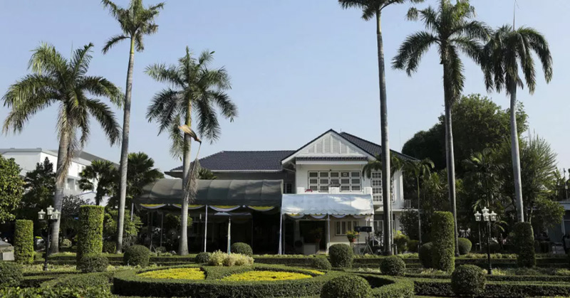 บ้านสี่เสาเทเวศร์ บ้านสี่เสาเทเวศร์