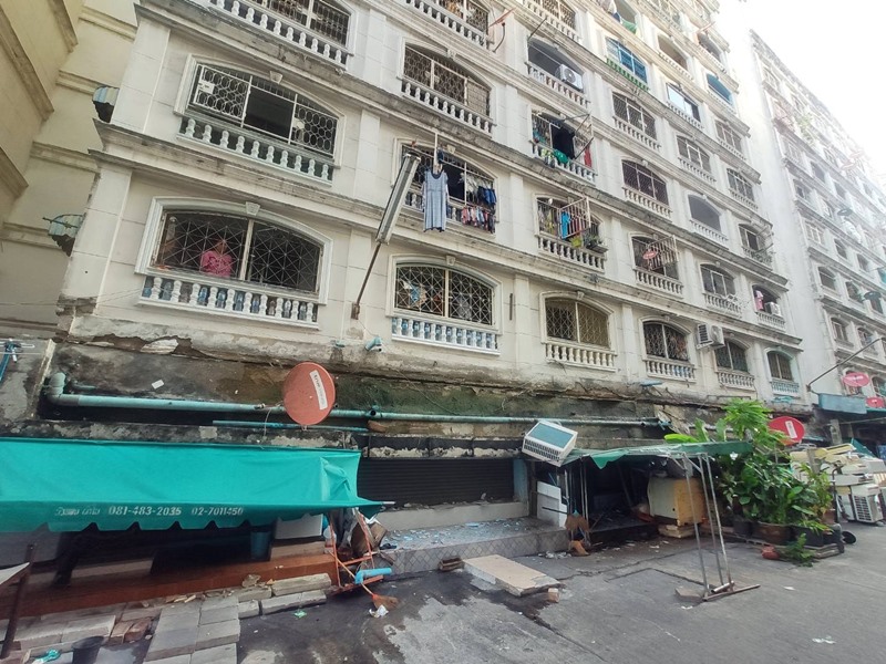 ระเบียงถล่ม ระเบียงถล่ม