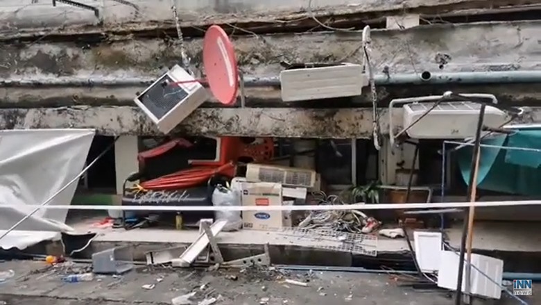 กันสาดคอนโดถล่ม กันสาดคอนโดถล่ม