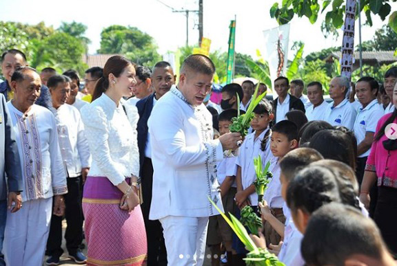 จุ๊บจิ๊บ ธนพร จุ๊บจิ๊บ ธนพร