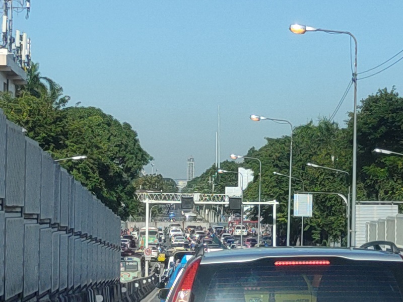 ปิดถนน 25 พฤศจิกา ปิดถนน 25 พฤศจิกา