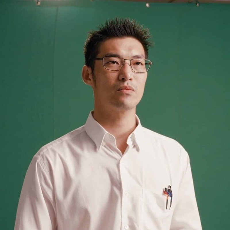 ธนาธร จึงรุ่งเรืองกิจ ธนาธร จึงรุ่งเรืองกิจ