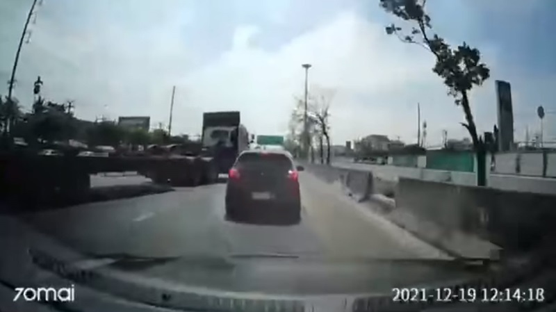 พ่วงเบียดเก๋ง พ่วงเบียดเก๋ง