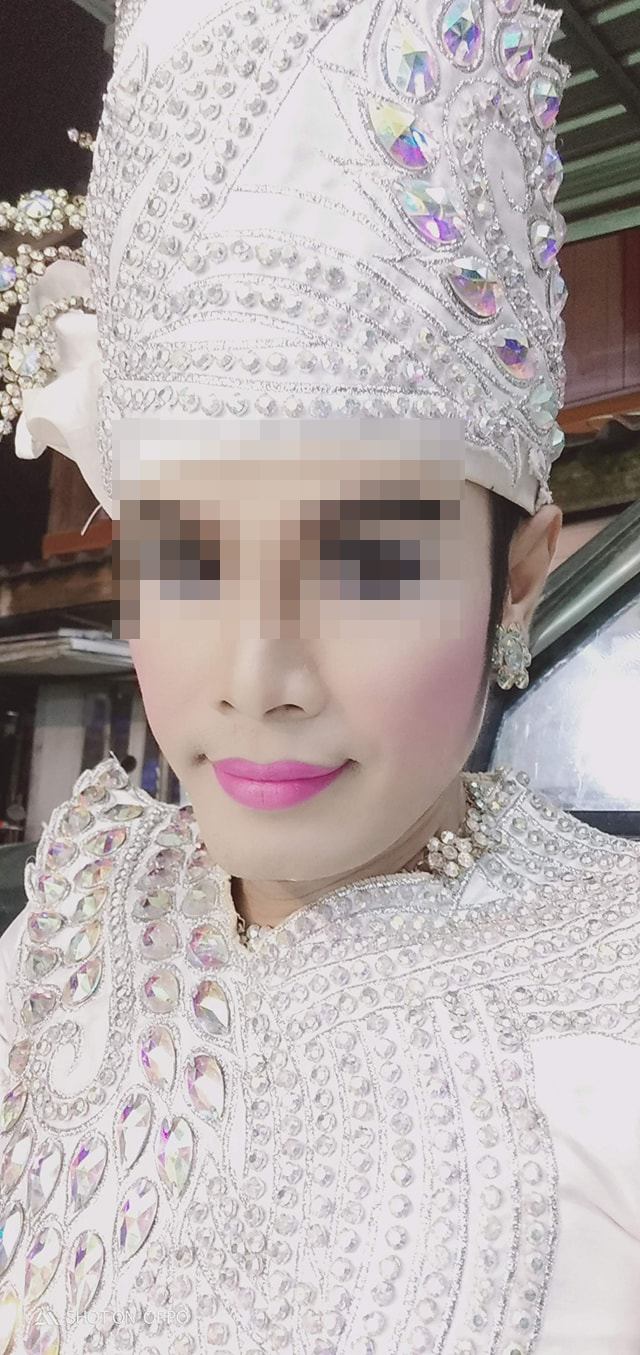 พระเอกลิเกผูกคอดับ พระเอกลิเกผูกคอดับ