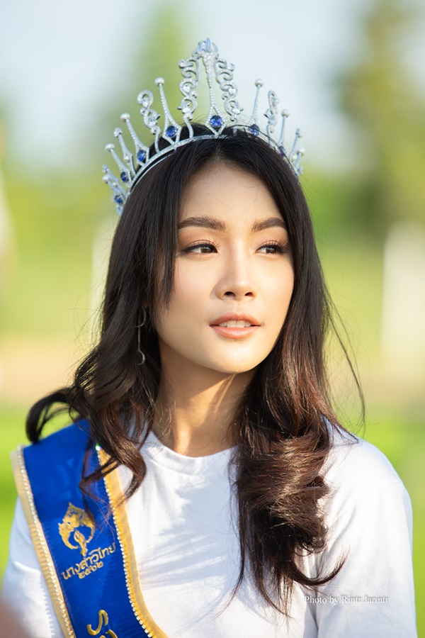 น้ำมนต์ มนชนิตว์ น้ำมนต์ มนชนิตว์