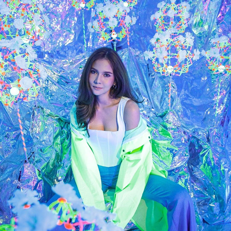 หมิว สิริลภัส หมิว สิริลภัส