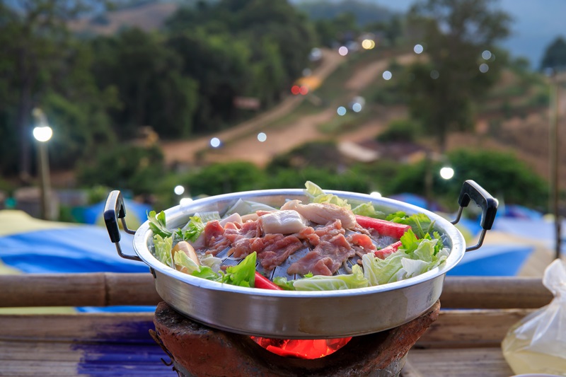 ห้ามปิ้งย่างใกล้เต็นท์ ห้ามปิ้งย่างใกล้เต็นท์