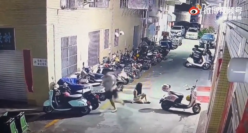 อนาจารผู้หญิง อนาจารผู้หญิง