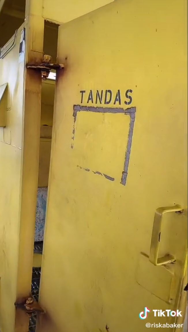 ห้องน้ำ แท่นขุดเจาะ ห้องน้ำ แท่นขุดเจาะ