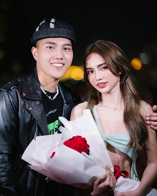 โนอา ภญมณ โนอา ภญมณ