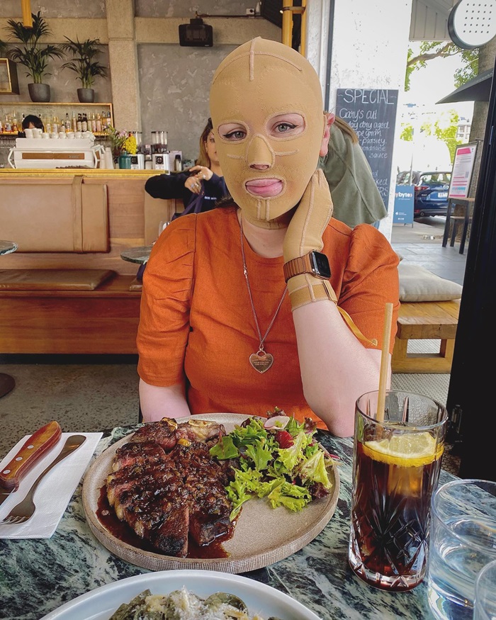 รอดตายจากภูเขาไฟระเบิด รอดตายจากภูเขาไฟระเบิด