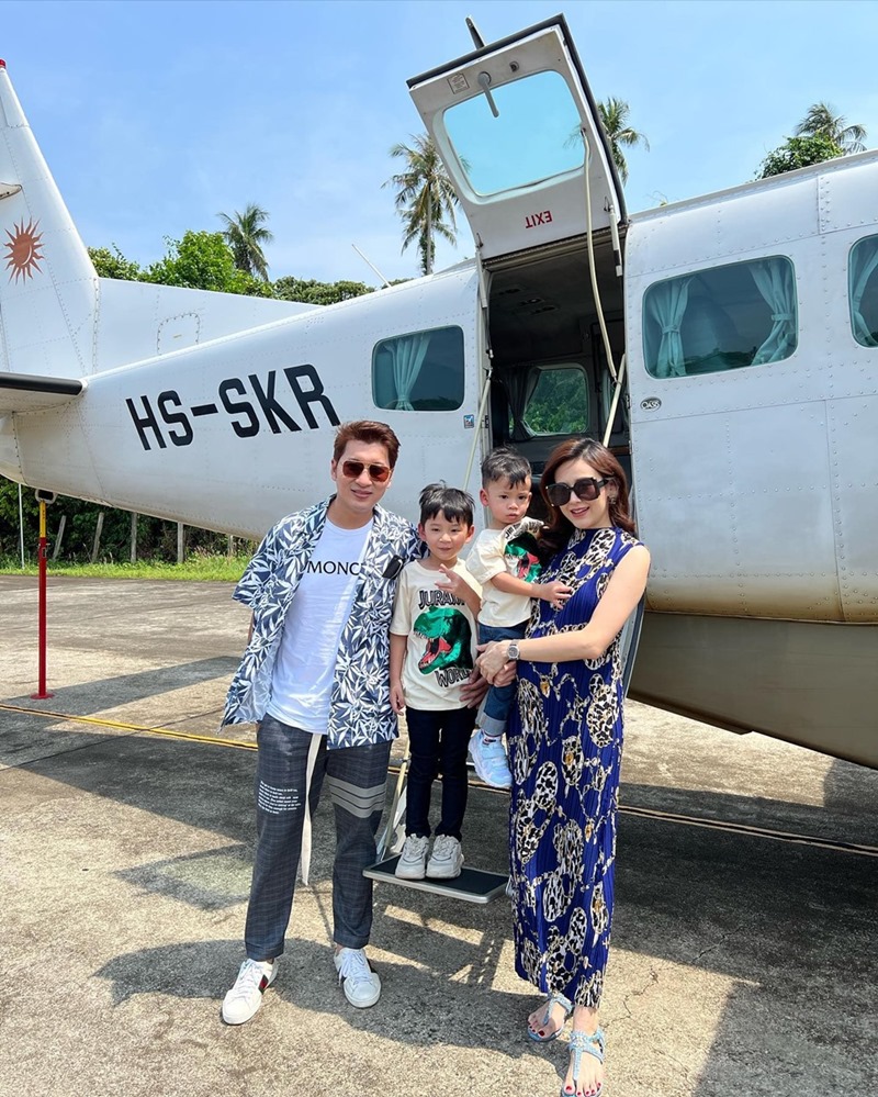 แยม ธมลพรรณ์ แยม ธมลพรรณ์