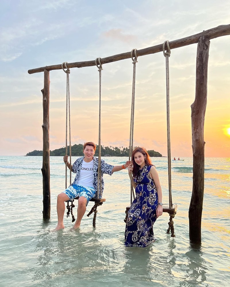 แยม ธมลพรรณ์ แยม ธมลพรรณ์