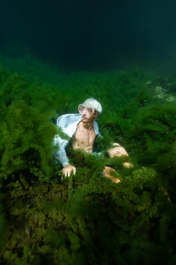 ดราม่าดำน้ำจืด ขุมน้ำท่าแตง ดราม่าดำน้ำจืด ขุมน้ำท่าแตง