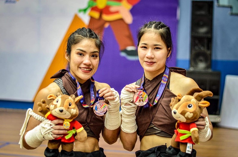 ไหว้ครูมวยไทยหญิง ไหว้ครูมวยไทยหญิง